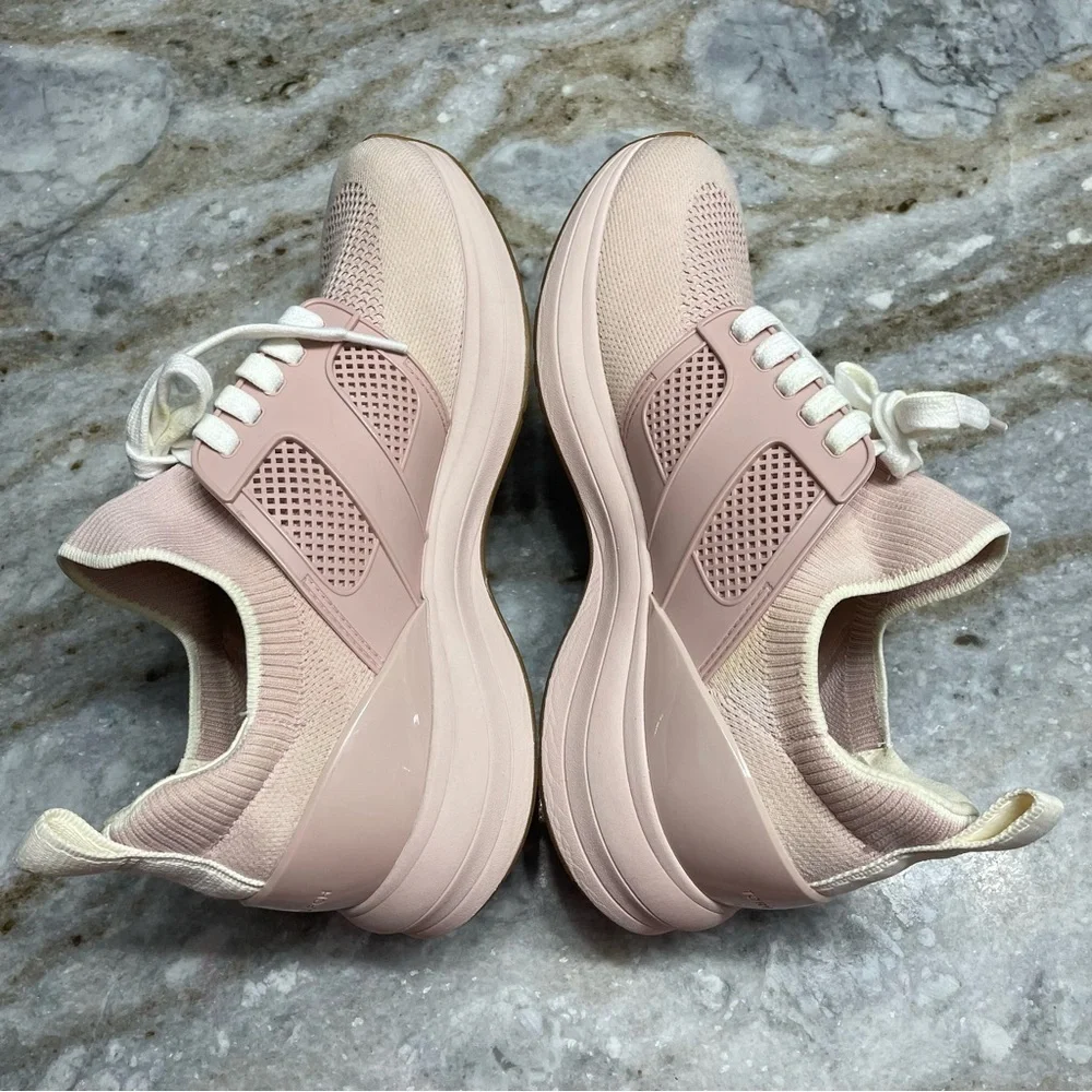 Tory Burch T Sock Runner Sneaker in Medowsweet Women’s size 10.5